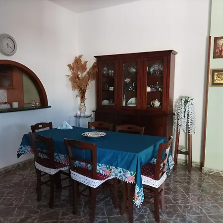 Isabella * Montalbano (Apulia)
